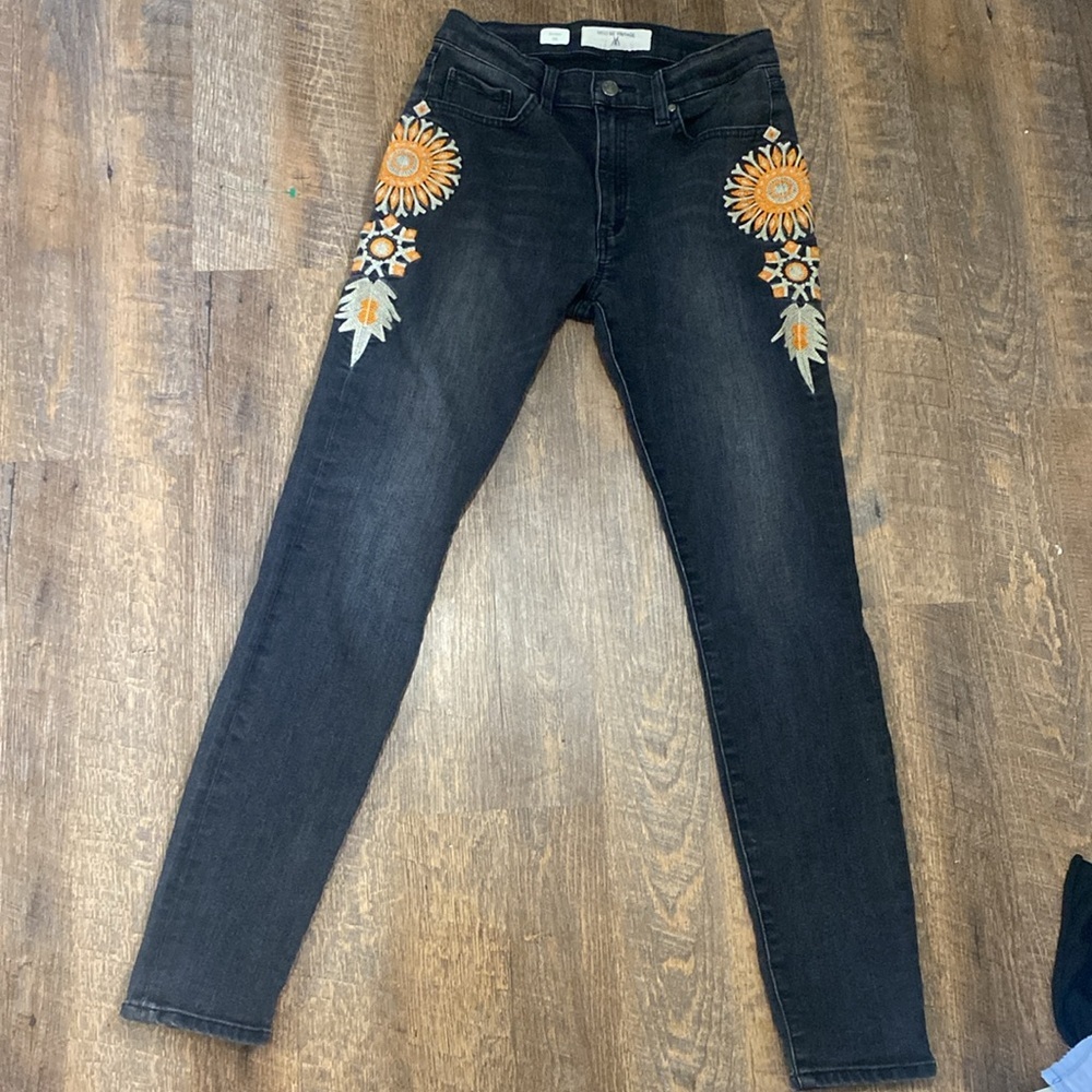 MISS ME VINTAGE BLACK HIGH WAISTED SKINNY JEANS WITH ORANGE EMBROIDERED DETAILS - Picture 5 of 8